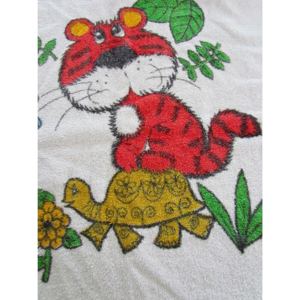 Vintage 1970s Cannon Bath Towel Monticello Tiger Frog Turtle Fringed
